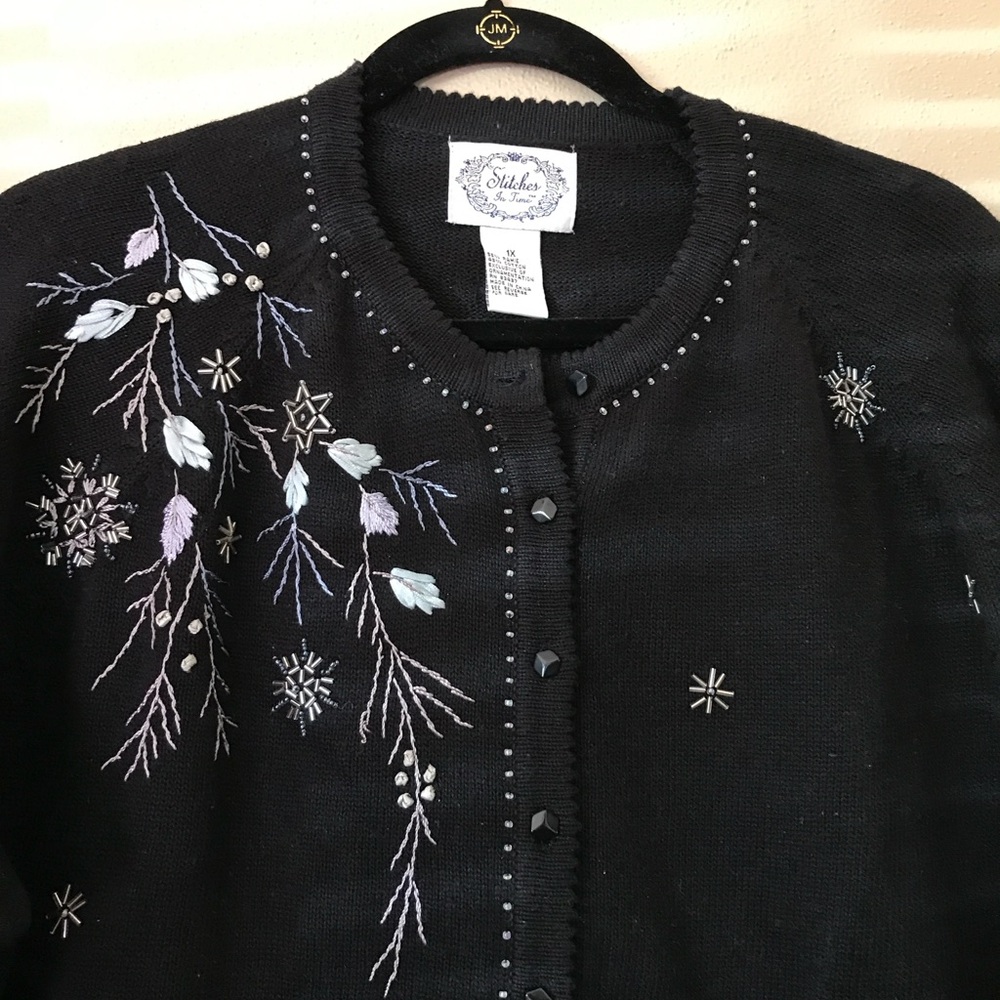 Black 1X cardigan sweater, silver embellishment Stitches in Time - Picture 2 of 11